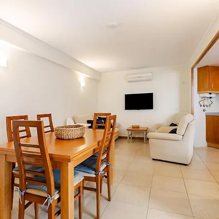 Coast By Double Ninety Apartment